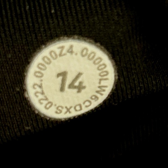 🍋SOLD🍋 Lululemon Swift Speed hi rise crop 21” - Picture 7 of 8